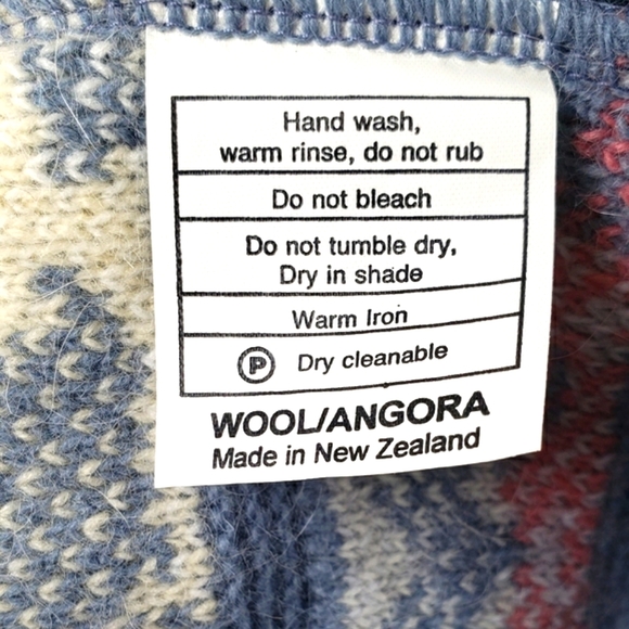 Spring Creek Lambswool Angora Blend White Pearl Button Ugly Christmas Sweater - Picture 11 of 15